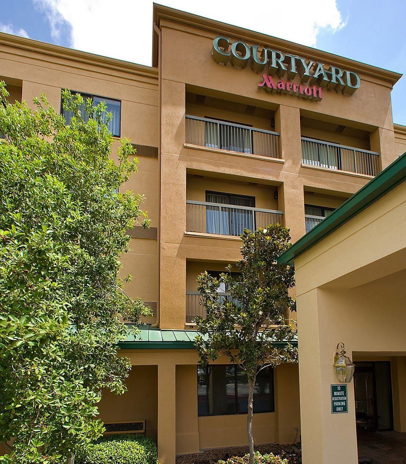 Courtyard Houston Sugar Land/Stafford Otel Dış mekan fotoğraf